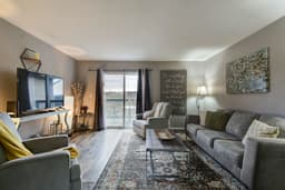 Charming 3BR Retreat | Views — Living room seating