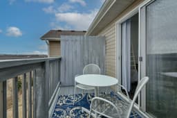 2 Stylish Condos w/ Views | Near SDC — Patio