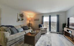 3BR Retreat w/ Views | Near SDC — Living room