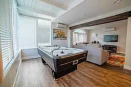 3BR Mountain Cabin Retreat — Kitchen