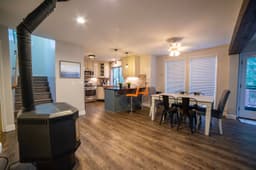 3BR Mountain Cabin Retreat — Dining area